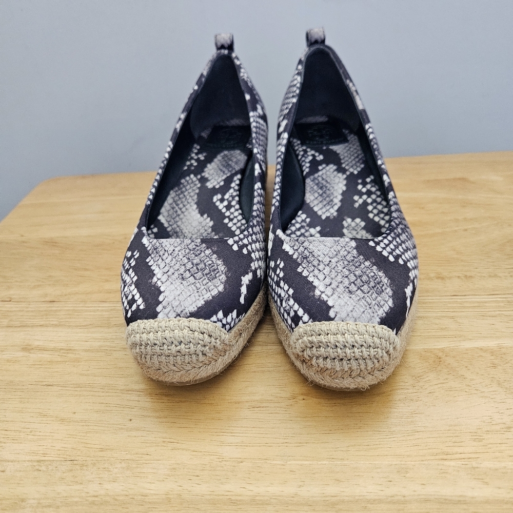 Tory Burch snakeskin espadrille Shoes sz 8.5 - Picture 3 of 5